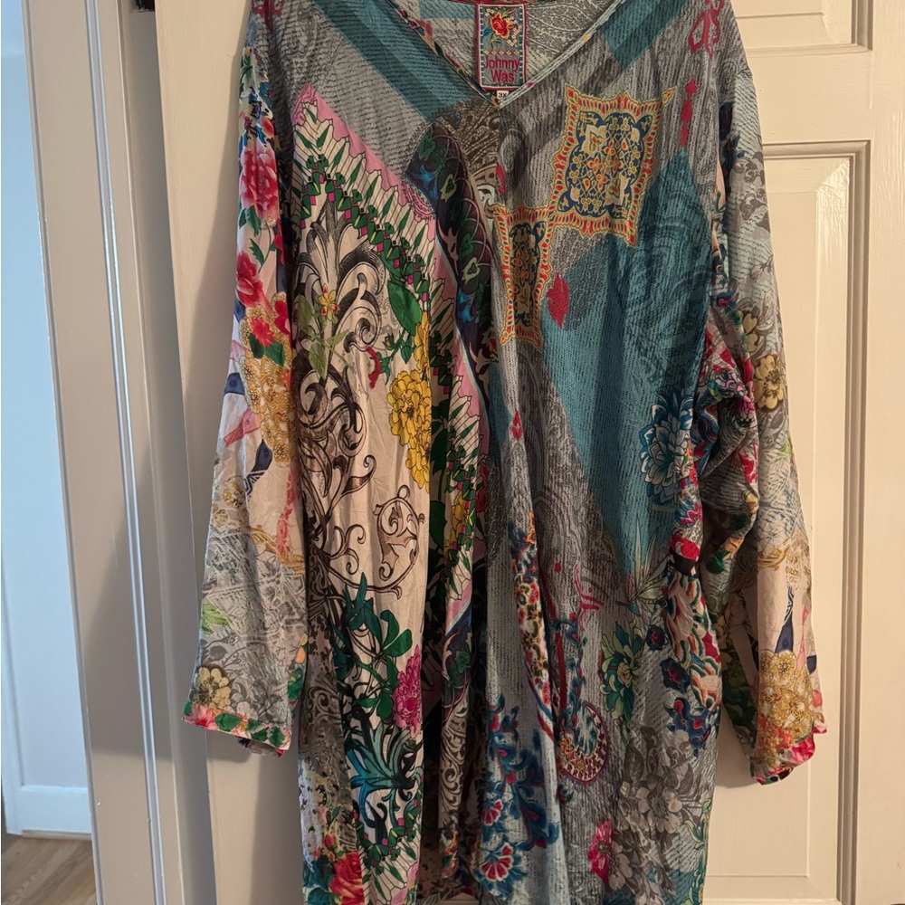 Johnny Was Blue and Pink Graphic Tunic 3/4 Sleeve